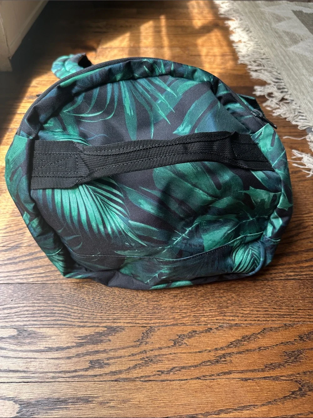 Dakine leaf secure